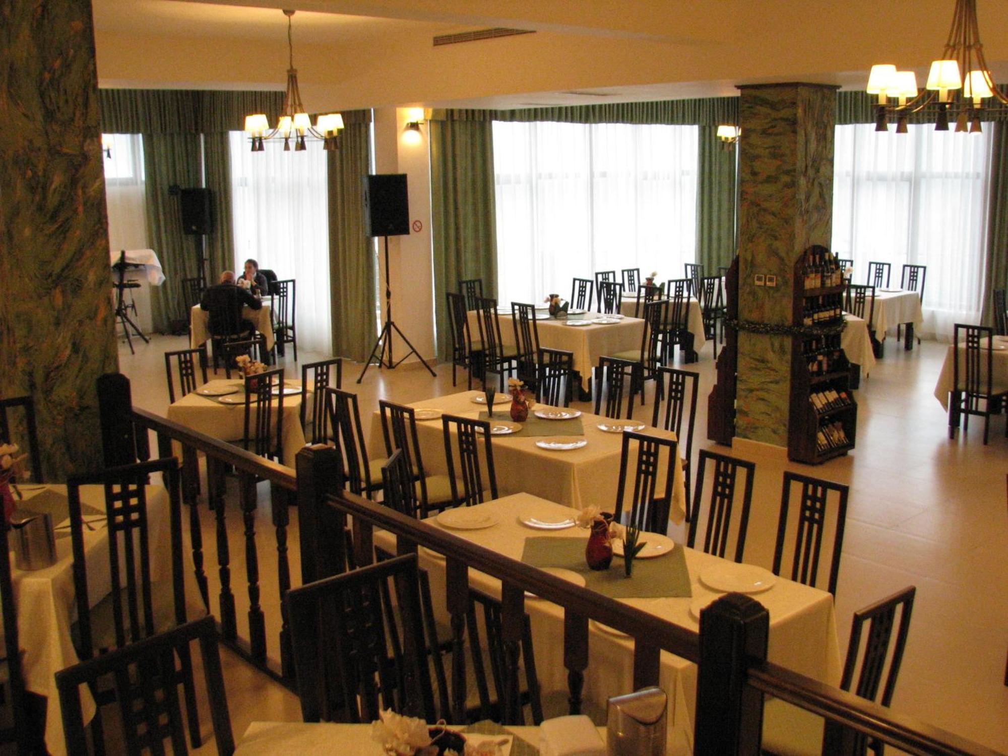 Hotel Orizont Călimăneşti Dış mekan fotoğraf